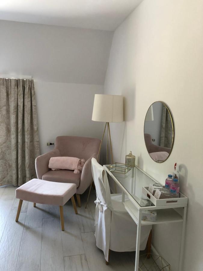 Jardin Du Marais Bed & Breakfast Froyennes ภายนอก รูปภาพ